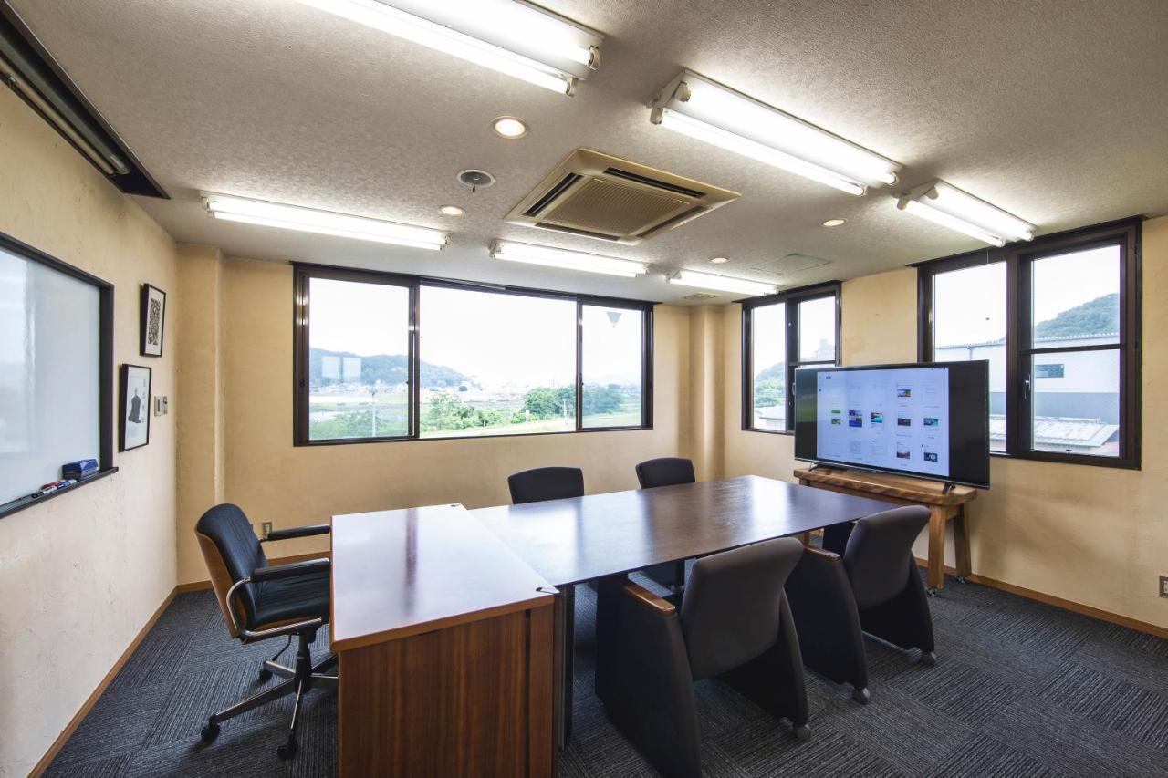 Business Hotel New Daiei Ашикага Екстериор снимка