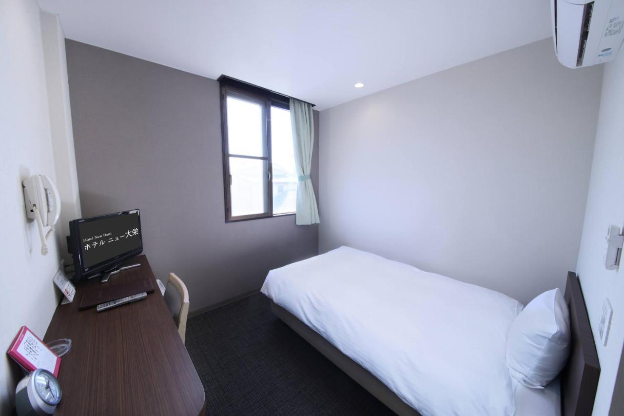 Business Hotel New Daiei Ашикага Екстериор снимка