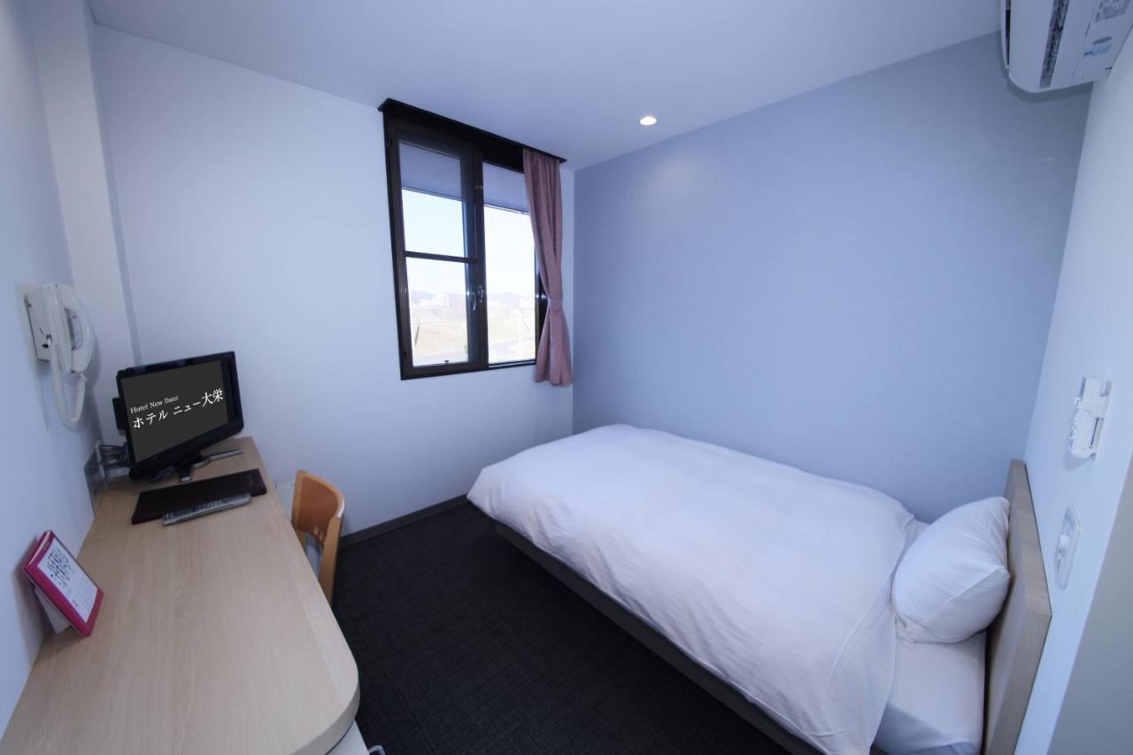 Business Hotel New Daiei Ашикага Екстериор снимка